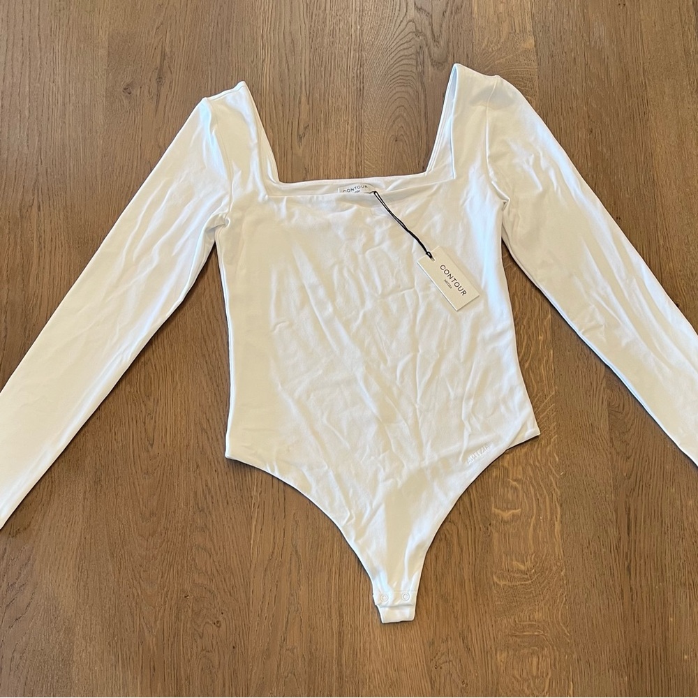 Aritzia Contour Full Squareneck Longsleeve Bodysuit, Medium